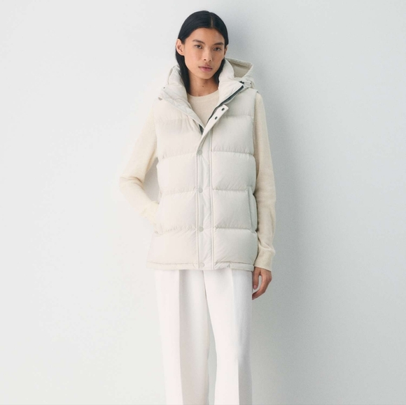 Jackets & Blazers - Aritzia The Super Puff™ LoHip Vest - cliMATTE™
